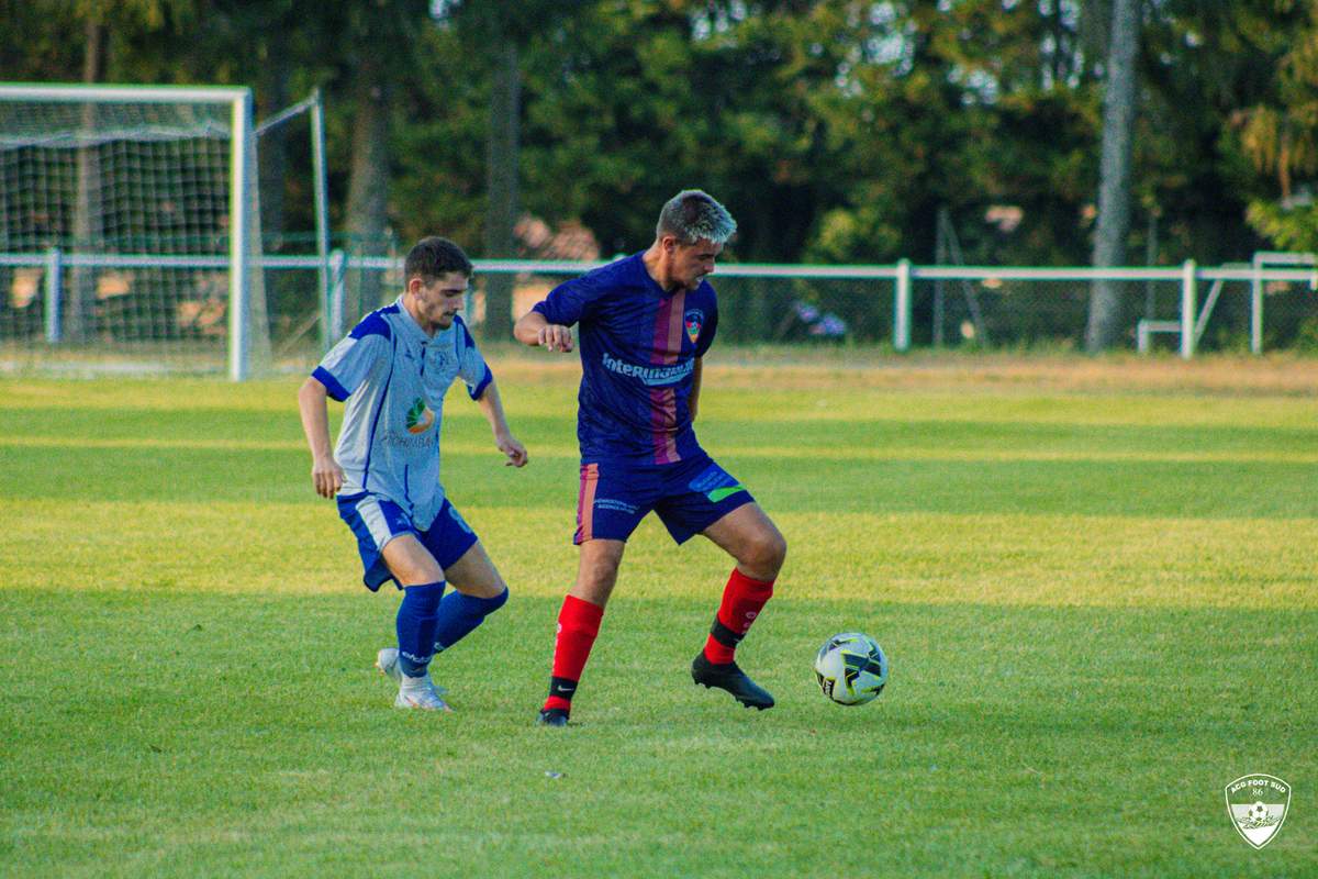 Album ACG FOOT SUD 86 VAL DE BOUTONNE 1 Photo Club