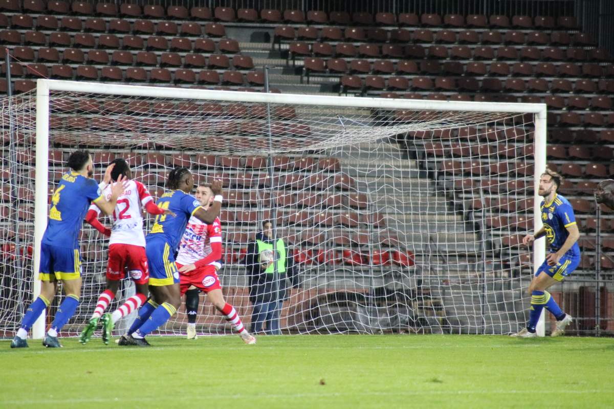 Album victoire 3 2 face à Créteil Photo N6 club Football