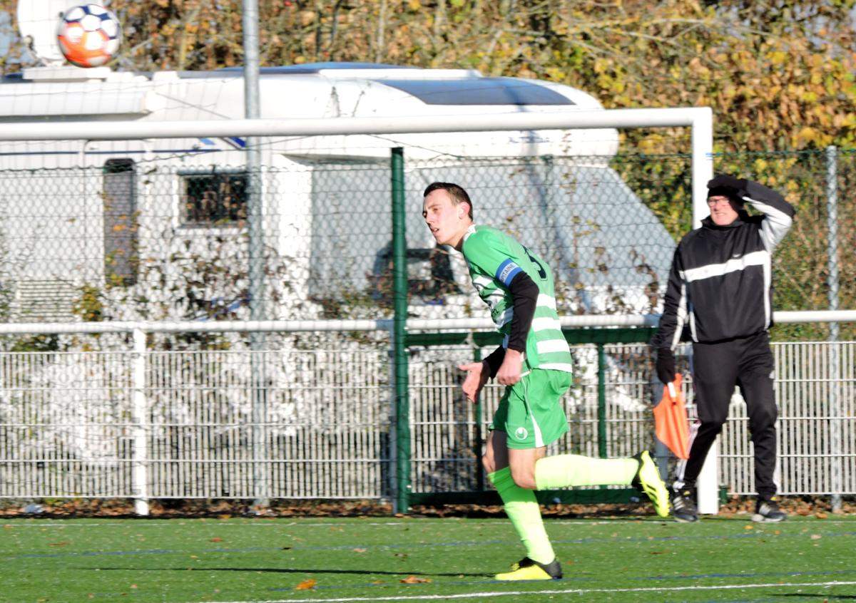 Album - MATCHS U17 - MARCOING et U16 - MAUBEUGE -... - club Football ...