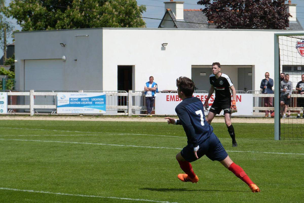 Album Séniors Challenge Du District Pafc 2 Club Football PlancoËt Arguenon Fc Footeo 0105