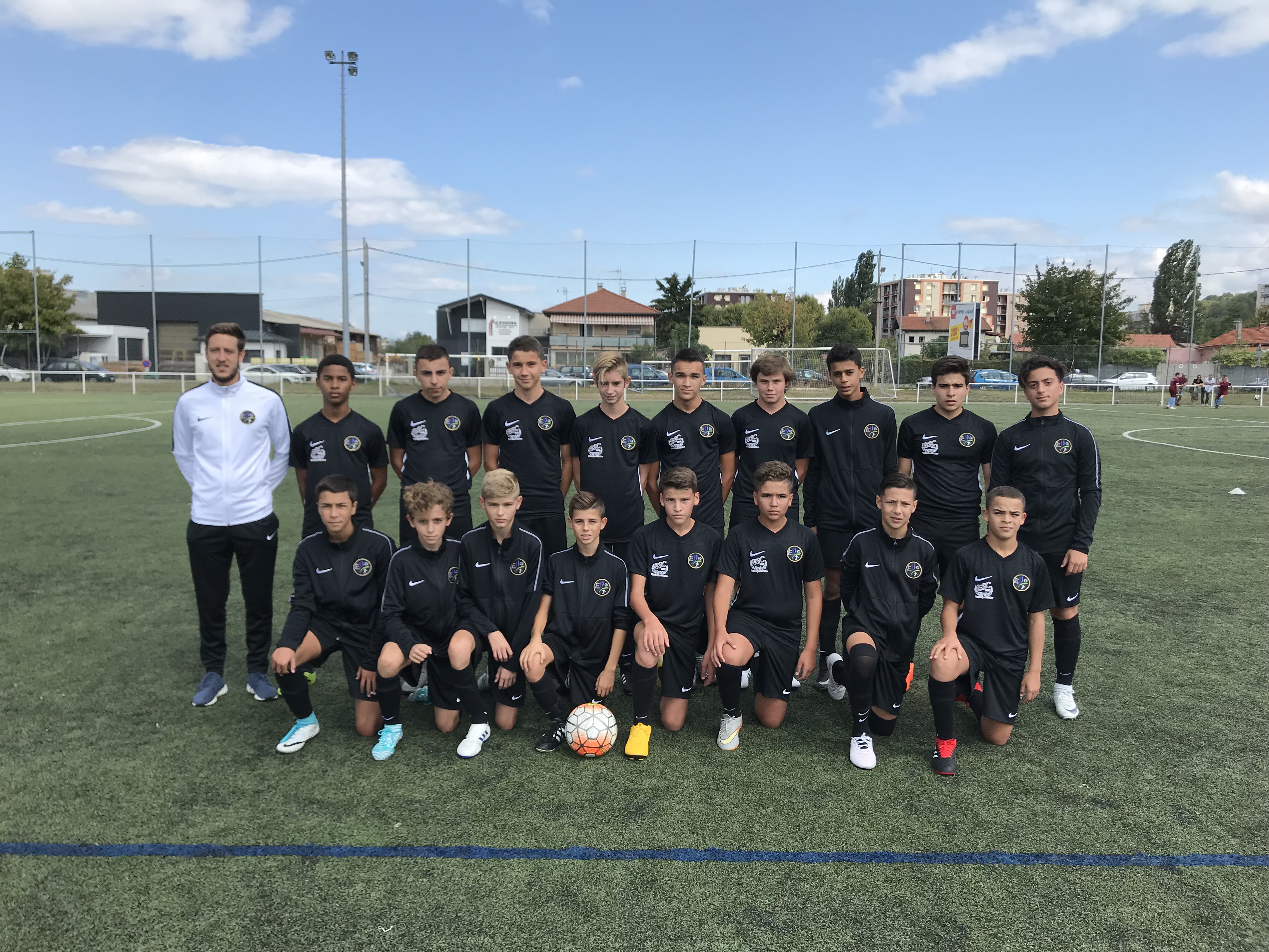 U15