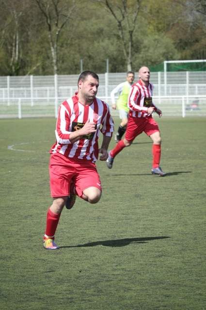 Album - Seniors "B" Contre ASPTT - Photo N°20 - Club Football Le Mans ...